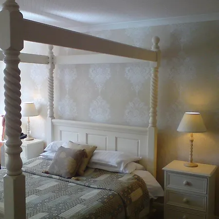 String Of Horses Inn
